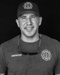 Local photographer Eric Malachi Anderson stopped into Station 101 for a “10  minute shoot” and captured our crew