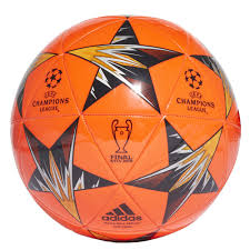 Im jahr 2020 kam es in lissabon also zu dem mit großer spannung erwarteten duell zwischen dem fc bayern münchen und paris saint germain, trainiert vom deutschen fußballlehrer. Adidas Ball The Kiev Final Champions League 2017 18 Red