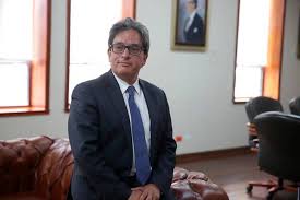 Una verdadera tormenta ha desatado en la esfera política nacional, la reciente designación del exministro de hacienda y crédito público, alberto carrasquilla barrera, como nuevo codirector del banco de la república. Wtqyjpklh7mczm