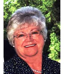 Linda Bazzell's Instagram, Twitter & Facebook