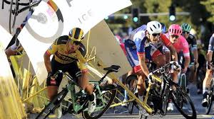 Fabio jakobsen, campeón de los países bajos, consiguió su sexta victoria de la temporada y la primera en una grande en el esprint de el puig. Radsport Nach Sturz Von Jakobsen Auch Groenewegen Operiert Sport Sz De