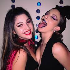 Help he's escaping!! The killer is escaping, help me!!