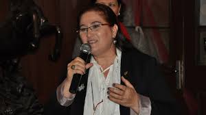 Sabahat akkiraz has spent her life excavating the vast anatolian musical landscape for melodies and folkloric tales to expose the wealth of anatolian culture to the world. Sabahat Akkiraz Kimdir Kac Yasinda Nereli Ibo Show A Katilmasi Tepki Cekti