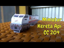 Hai guys, kali ini aku bikin tempat sampah mini dari kardus bekas yang super unyu dan imut. Cara Membuat Miniatur Kereta Api Indonesia Lokomotif Cc 204 Kaskus