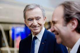 The final piece of mr. Arnault Gets 4 3 Billion Richer In A Day Closing In On Buffett Bloomberg