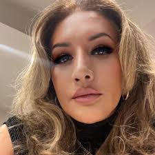 Hola buen día en realidad no sé qué pasa si te sigo en Instagram