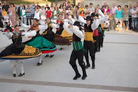 Tarian flamenco merupakan tarian mancanegara dari eropa. Lenggak Lenggok Tarian Tradisional Spanyol Ucamindonesia
