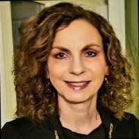 Lisa Russo's Instagram, Twitter & Facebook