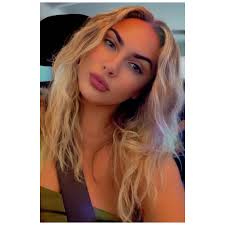 I would appreciate it if someone can remove the seat belt and put me back 