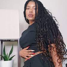 Beautiful, flowing long wavy hair on back young girl. Pros Cons Getting Box Braids With Human Hair Un Ruly