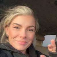 Annette Donofrio's Instagram, Twitter & Facebook