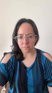 💸 ¿Tu negocio gana o solo sobrevive?, En este live te explico:, ✅ Cómo  saber si realmente estás ganando, ✅ Costos fijos vs variables, ✅ Tips  simples para ordenar tus finanzas desde hoy, Ideal si eres ...