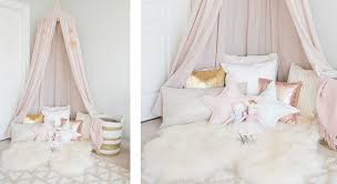 Using $3 ikea floor mats and her. La Fausse Peau De Mouton Ikea 13 Facon De L Adopter Dans Son Interieur