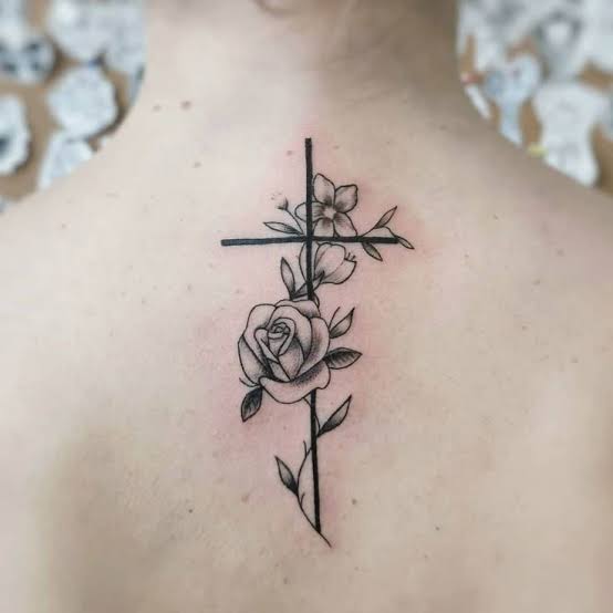 70+ Coolest Neck Tattoos for Women in 2024
