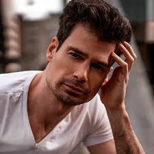 Stream Daniel Brouns music