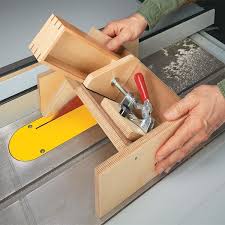 Table Saw Jig For Stronger Boxes Table Saw Jigs Woodworking Jigs Woodworking Projects