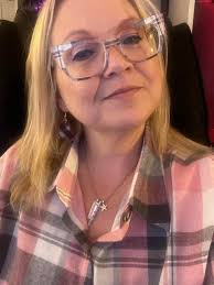 Della's Timeless Fashion Sense from Perry Mason