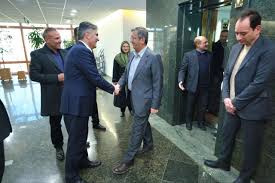 همتی وارد بانک مرکزی شد+ عکس