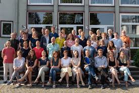 Und den an der universität. Lehrerinnen Und Lehrer Am Jag 2020 21