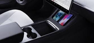 Keep in mind neither model is autonomous; Model 3 Tesla Deutschland
