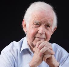 Schröder and kurt biedenkopf served as mediators in a conflict over privatization plans at german railway operator deutsche bahn; D0grq Obkawsfm