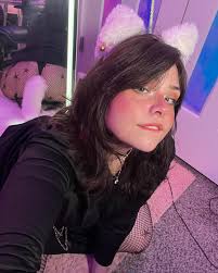 1,2, or 3? egirl eveirisowo