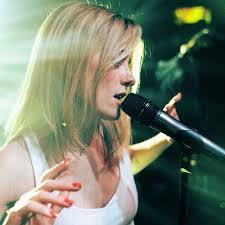 Leann Singer's Instagram, Twitter & Facebook