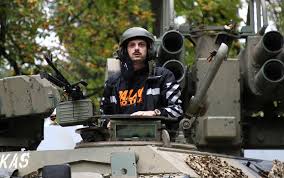 La quinta stagione di call of duty: Lucca Comics 2019 Fabio Rovazzi Presenta Call Of Duty Sky Tg24