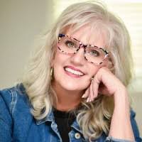 Jacqueline Dyke's Instagram, Twitter & Facebook