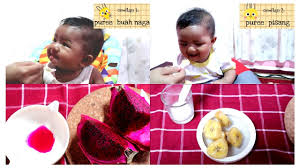 Di usia 6 bulan, bayi sudah siap untuk mulai dikenalkan pada makanan padat atau makanan pendamping asi (mpasi). 2 Resep Puree Buah Untuk Bayi 6 Bulan Buah Naga Anti Sembelit Buah Pisang Atasi Diare Youtube