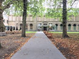 Het dordrechts museum in dordrecht is opgericht in 1842 en is een van de oudste musea van nederland. Dordrechts Museum Krijgt Omvangrijke Schenking En Directeur Peter Schoon Is Ontroerd Door Dit Grootse Gebaar Indebuurt Dordrecht