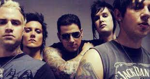 Pin By Hannah Petersen On Music Avenged Sevenfold The Rev Singer