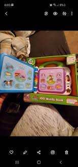 Immerse your child in bilingual play by sliding the language switch to hear the words, songs and instructions in spanish. Buy Leapfrog Learning Friends 100 Words Book From Canada At Well Ca Free Shipping