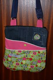 Zickyzackygalerie old jeans new bag. Messenger Bag Cherrysworldbygeraldines Webseite