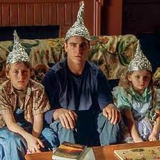 Joaquin Phoenix With Tinfoil Hat In Signs Joaquin Phoenix Favorite Movies Joaquin