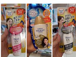 Brand lokal dipilih karena lebih murah sehingga hemat dikantong pelajar tentunya. Lelaki Ini Kongsi 9 Jenis Sunblock Terbaik Dari Drugstore Elok Pakai Jika Tak Nak Ada Jeragat Maskulin