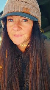 Mel Reese (@melreesepo)