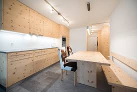 Wir vermitteln ihnen geeignete räume für arbeitsplätze oder sitzungszimmer. Kunzli Holz Ag Umbau Wohnung Davos Graubunden