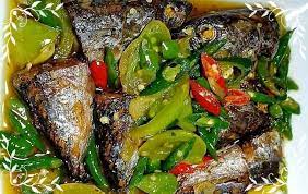 Banun mengatakan, kandungan natrium dan kalori yang tinggi pada bts meal yang termasuk junkfood, berisiko meningkatkan tekanan darah dan kadar gula darah yang berakibat pada hipertensi, obesitas. Resep Tongkol Cabai Hijau Nan Menggoda Resepmamakusuka