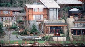 Bill gates mega house 154 million youtube. Inside Pics Of Bill Gates Melinda Gates Multi Million Dollar Palatial Mansion With 60 Foot Pool Garden Beaches