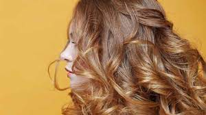 It differs from rose gold in that it is much lighter and should be absent of golden undertones. How To Dye Your Hair Strawberry Blonde L Oreal Paris