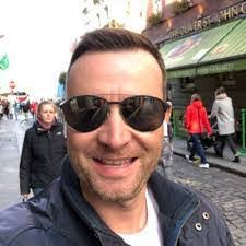 Karin Waldron's Instagram, Twitter & Facebook