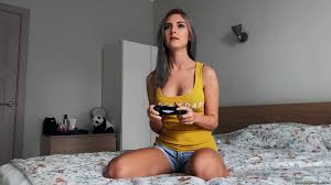 Gamer sex with Eva Elfie - PORNSTARS.TUBE