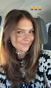 Ella Weeks (ellajweeks)