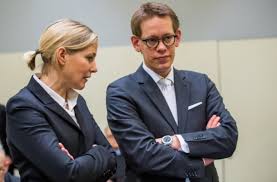 Unter anderem beate zschäpe und der generalbundesanwalt hatten revision eingelegt. Nsu Prozess Zschapes Anwalte Zweifeln Opferstatus An Politik Schwarzwalder Bote