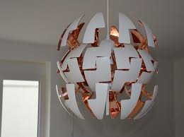 İpini çekerek kolayca şeklini ve ışık yoğunluğunu değiştirebilirsiniz. Deckenlampe Ikea Ps 2014 Kupferfarben Heim Am Main