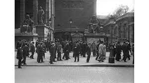 Premi re guerre mondiale 1914 1918 l histoire nous le dira s rie 2. 4 Aout 1914 La Naissance De L Union Sacree Histoire 1914 1918 L Exposition Du Centenaire Le Parlement S Ajourne 1914 Assemblee Nationale
