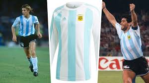 Camiseta argentina 2018 mujer's primera equipación by adidas. La Nueva Camiseta De La Seleccion Argentina Por El 30 Aniversario Del Mundial De Italia 90 Goal Com