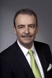 Ehemaliger Daimler-Manager und Spitzenpilot Eberhard Laur ist neuer  BWLV-Präsident