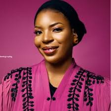 Managing my Instagram art page alongside my remote job, staying updated